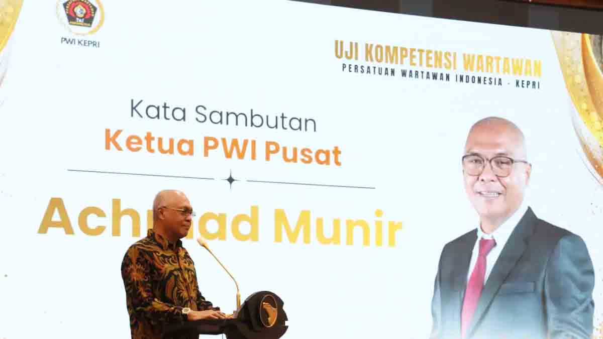 Ketua Umum PWI Pusat Buka Uji Kompetensi Wartawan Kepri 2026