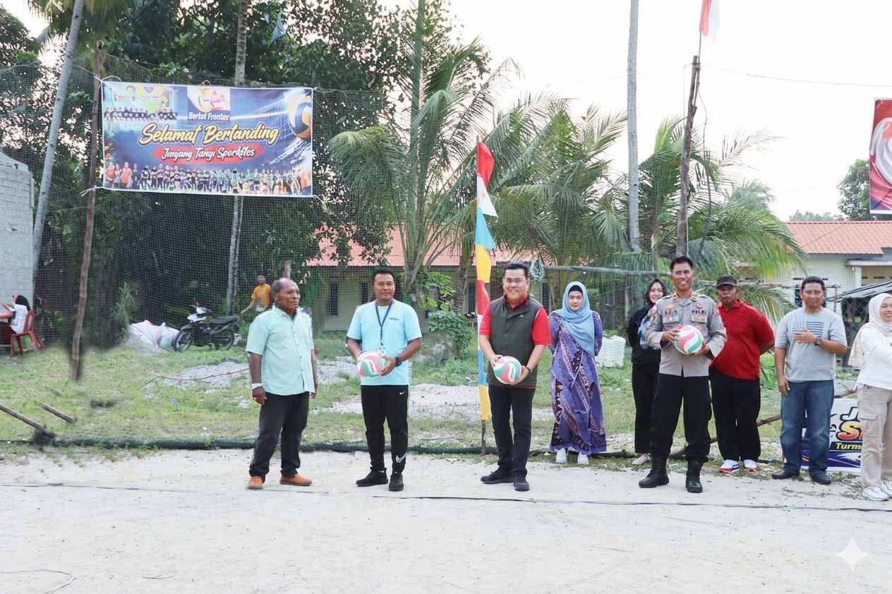 Sekda Bintan Buka 5th Turnamen Bola Voli Sebong Lagoi Cup 2026