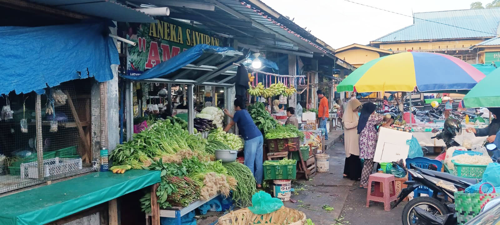 Pedagang Rumahan Keluhkan Sulit Dapatkan Bahan Jualan Sejak Ada MBG