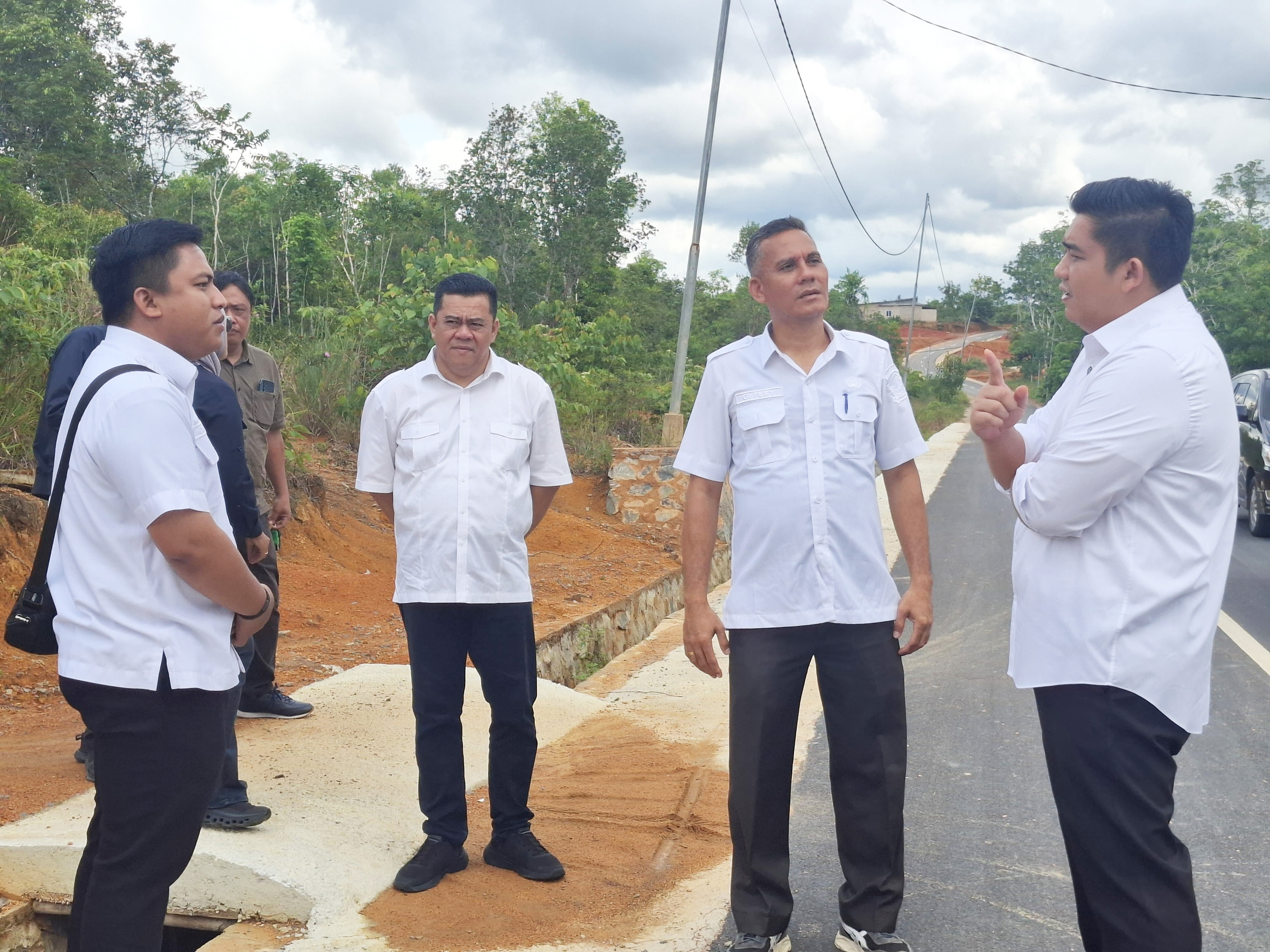 Bupati Bintan Roby Kurniawan Tinjau proyek infrastruktur TA 2025