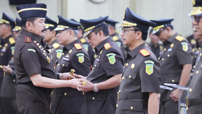 Dalam Masa Ujian, Jaksa Agung ST Burhanuddin Rotasi 15 Kajati