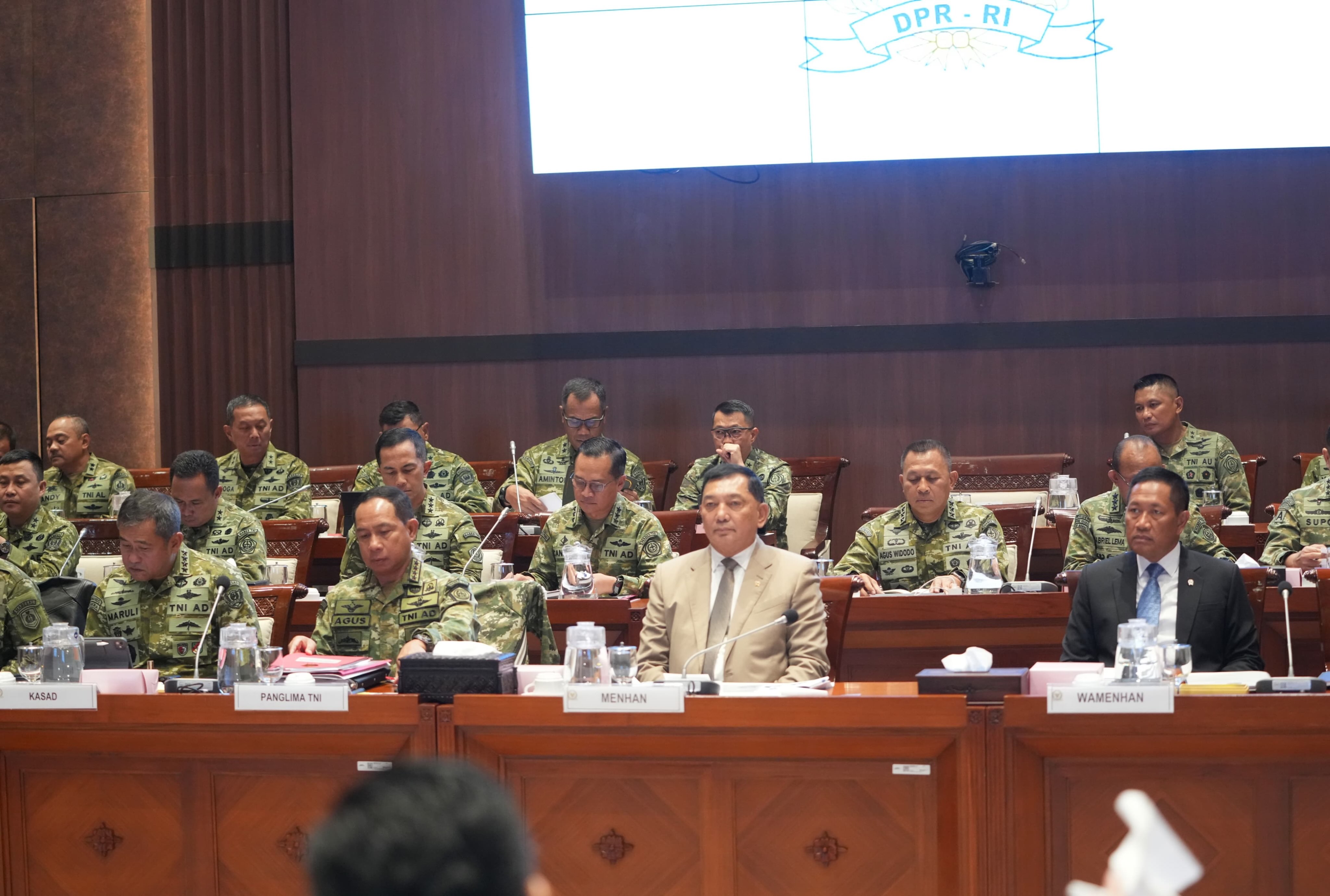 Menhan Akui Pernah Pecat Pati TNI Dalam Raker Bersama Komisi I DPR RI